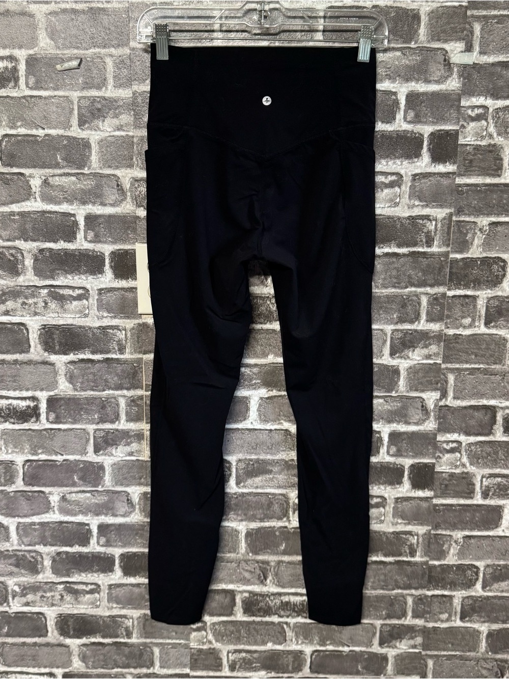 Halara full length leggings black v back